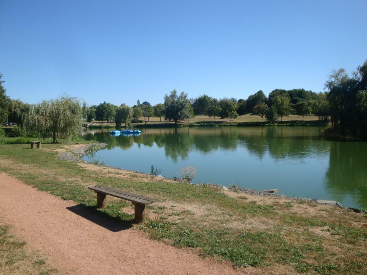 Studios Etape Du Lac บูร์บง-ล็องซี ภายนอก รูปภาพ
