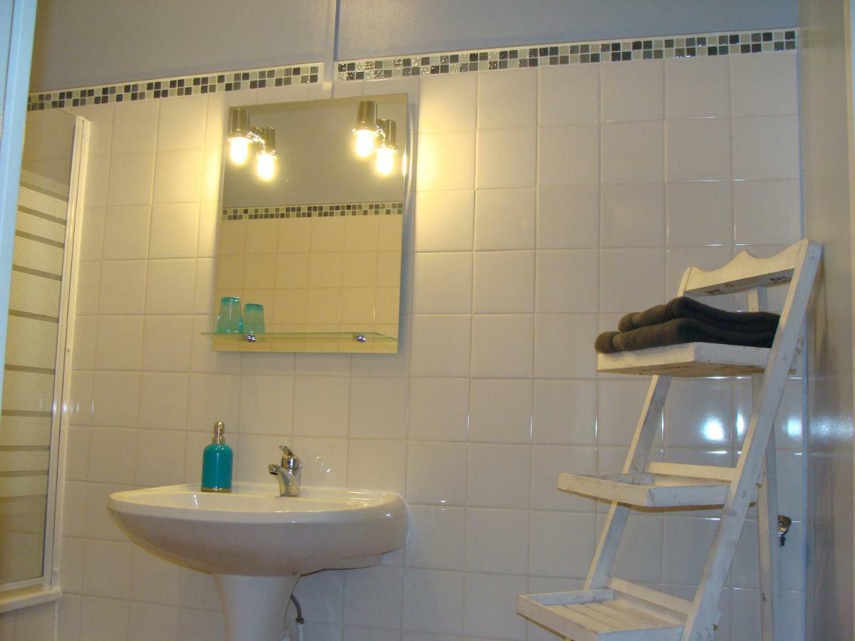 Studios Etape Du Lac บูร์บง-ล็องซี ภายนอก รูปภาพ