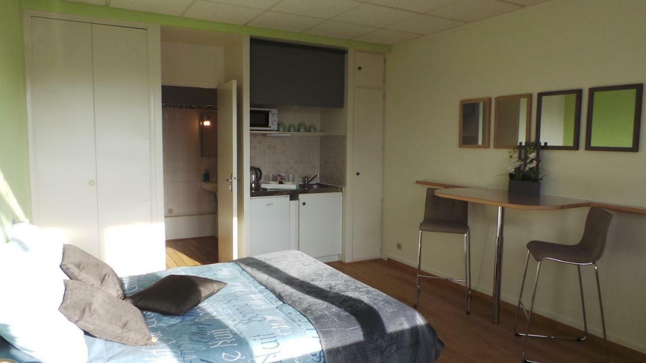 Studios Etape Du Lac บูร์บง-ล็องซี ภายนอก รูปภาพ