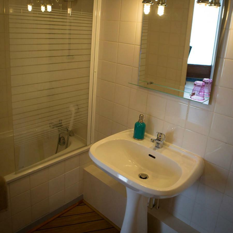 Studios Etape Du Lac บูร์บง-ล็องซี ภายนอก รูปภาพ