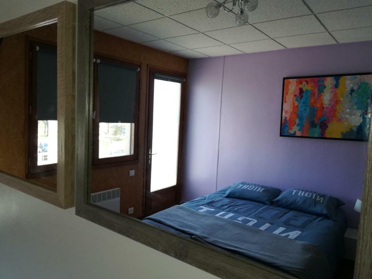 Studios Etape Du Lac บูร์บง-ล็องซี ภายนอก รูปภาพ